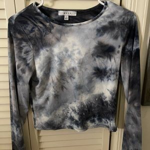 Long sleeve tie die shirt